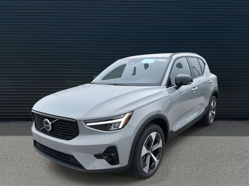 Certified 2026 Volvo XC40 B5 Plus w/ Climate Package image 1