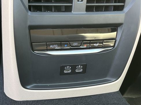 New 2026 BMW 330i Sedan w/ Premium Package image 21