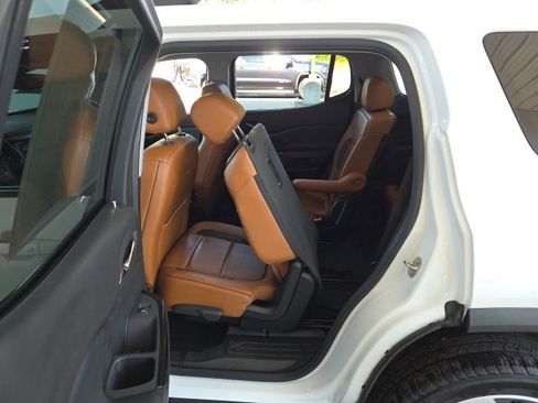 Used 2020 GMC Acadia AT4 image 44