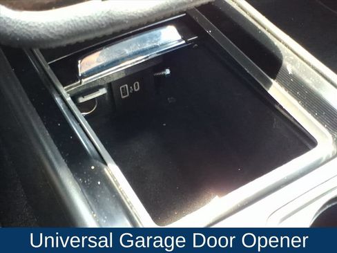Used 2022 Lincoln Corsair AWD w/ Equipment Group 101A image 8