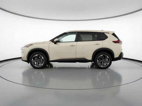 Used 2025 Nissan Rogue SV image 5