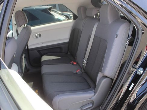 Used 2024 Hyundai Ioniq 5 SEL AWD/4WD image 17