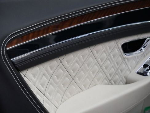 Used 2020 Bentley Continental GT image 14