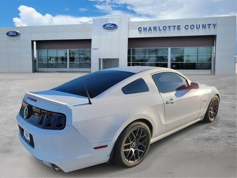 Used 2014 Ford Mustang GT image 4