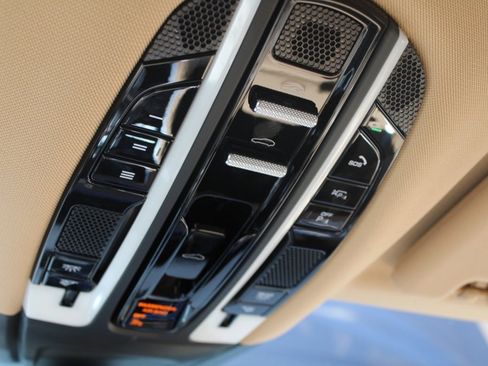 Used 2023 Porsche Panamera 4 image 27