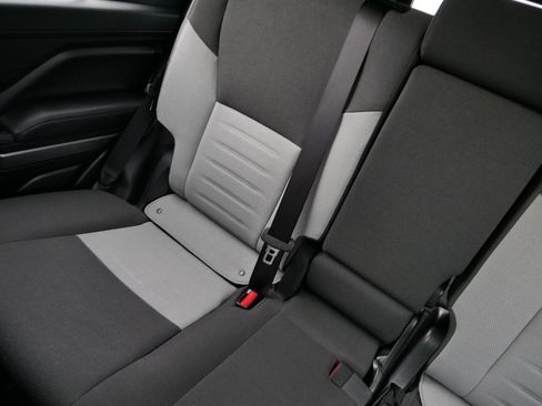 Used 2025 Toyota 4Runner TRD Off-Road AWD/4WD image 12