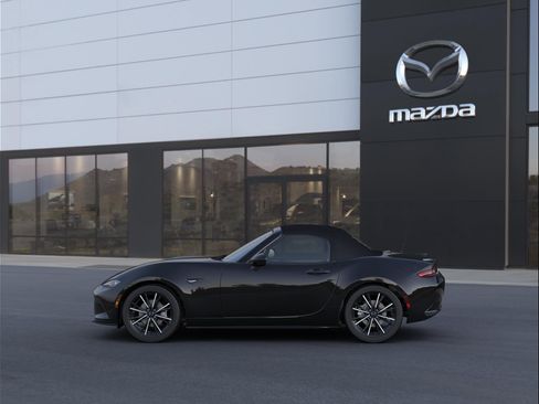 New 2026 MAZDA MX-5 Miata Grand Touring image 3