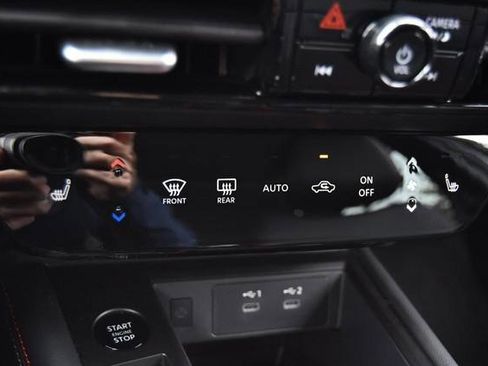 New 2026 Nissan Kicks SR w/ SR Premium Package image 19