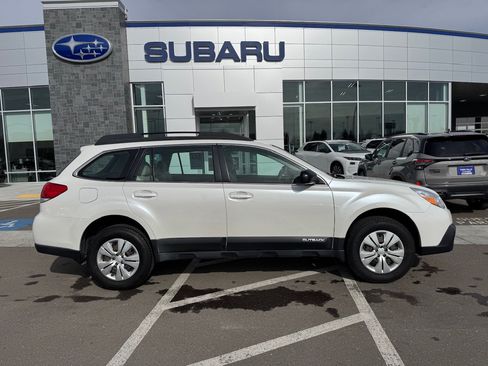 Used 2013 Subaru Outback 2.5i image 8