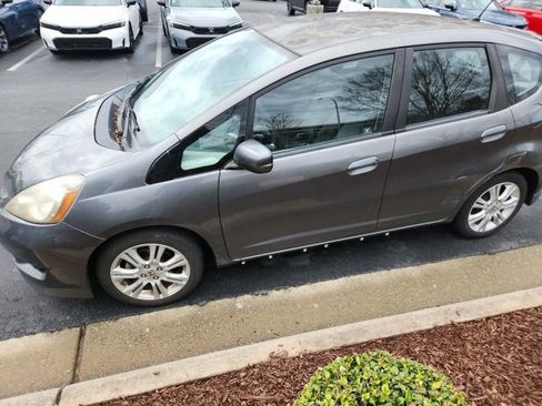 Used 2011 Honda Fit Sport image 3