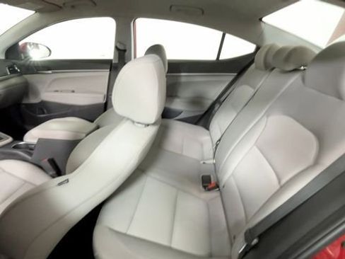 Used 2017 Hyundai Elantra SE FWD image 22