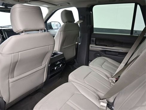 Used 2019 Ford Expedition Limited w/ Equipment Group 302A image 31