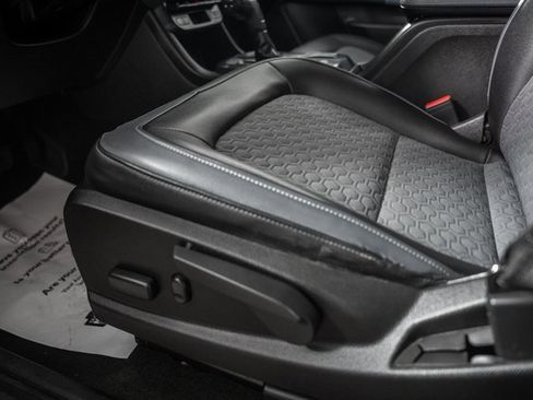 Used 2016 Chevrolet Colorado Z71 image 37