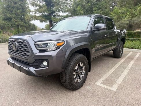 Used 2021 Toyota Tacoma TRD Off-Road w/ Technology Package AWD/4WD image 1