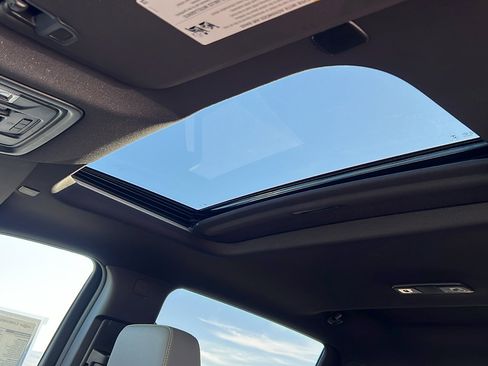 New 2026 Chevrolet Silverado 2500 ZR2 w/ LPO, Dark Essentials Package image 32