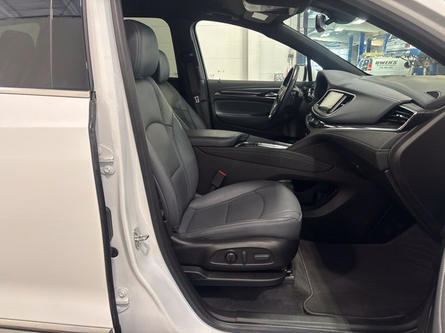 Used 2023 Buick Enclave Essence FWD image 37