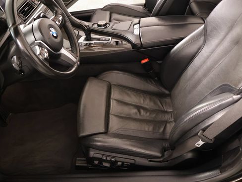 Used 2018 BMW 640i Convertible RWD image 12