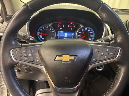 Used 2020 Chevrolet Equinox LT w/ Sport Edition image 27