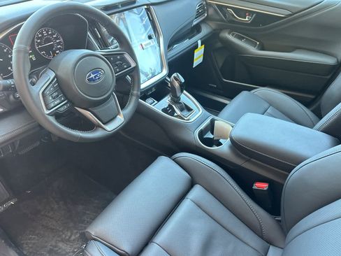 New 2025 Subaru Outback Limited image 9