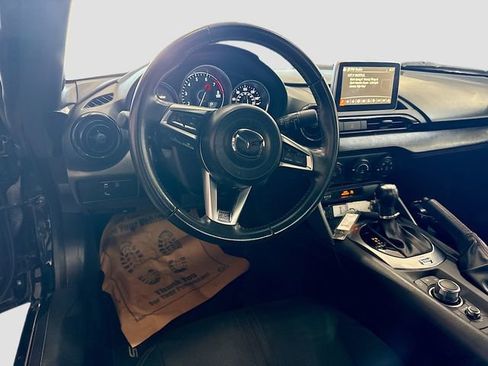 Used 2017 MAZDA MX-5 Miata RF Club RWD image 20