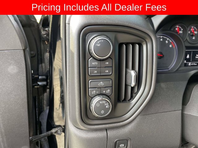Used 2022 Chevrolet Silverado 1500 Custom Trail Boss AWD/4WD image 24