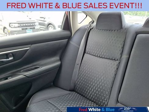 Used 2016 Nissan Altima 2.5 SV FWD image 18