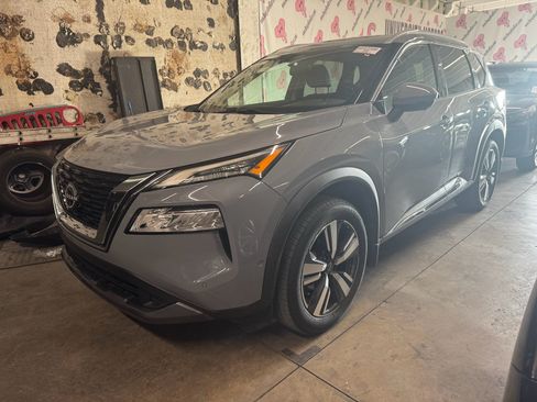 Used 2023 Nissan Rogue SL w/ SL Premium Package FWD image 1