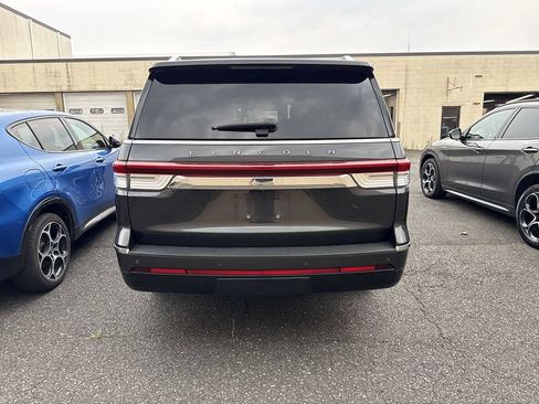 Certified 2023 Lincoln Navigator L Reserve AWD/4WD image 7