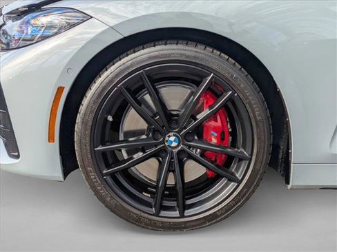 Used 2022 BMW M440i Convertible image 21