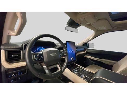 Used 2024 Ford Expedition Platinum AWD/4WD image 11