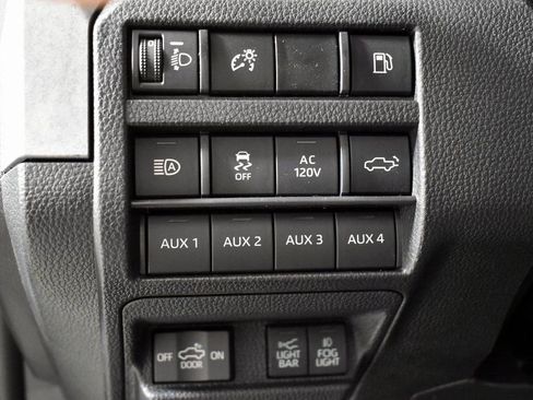 New 2025 Toyota Tacoma 4x4 Double Cab Hybrid image 16