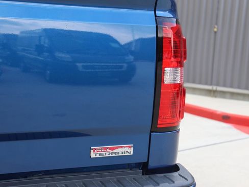 Used 2015 GMC Sierra 1500 SLT w/ All-Terrain Package image 11