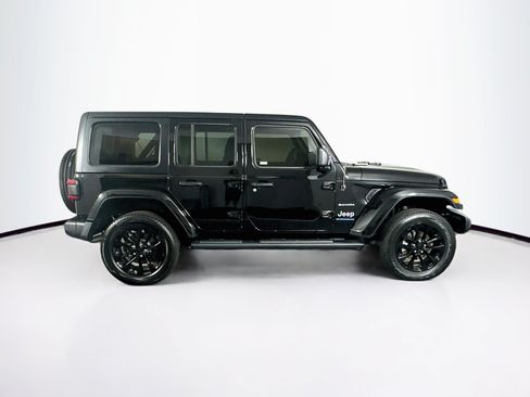 Used 2023 Jeep Wrangler Unlimited Sahara w/ Cold Weather Group AWD/4WD image 10