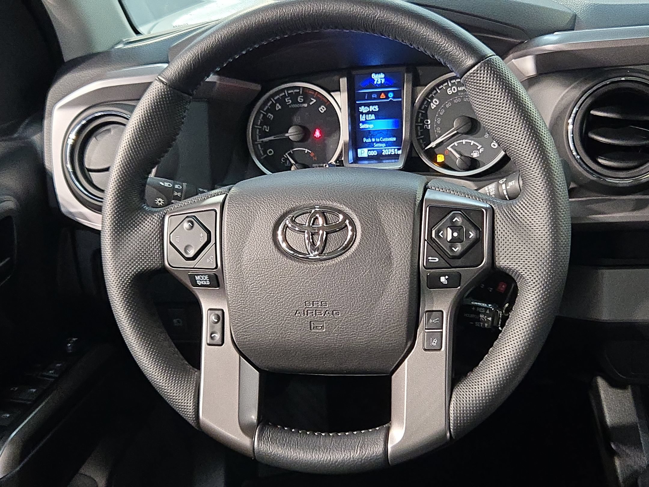 Used 2022 Toyota Tacoma SR5 RWD image 25