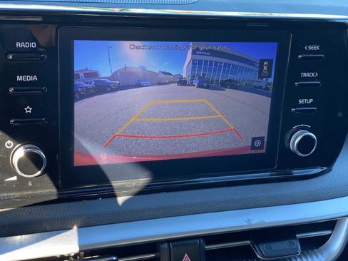 Used 2023 Kia K5 LXS image 9