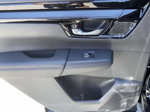 Used 2026 Honda CR-V Sport Touring image 17