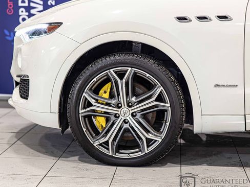 Used 2021 Maserati Levante S GranLusso image 7