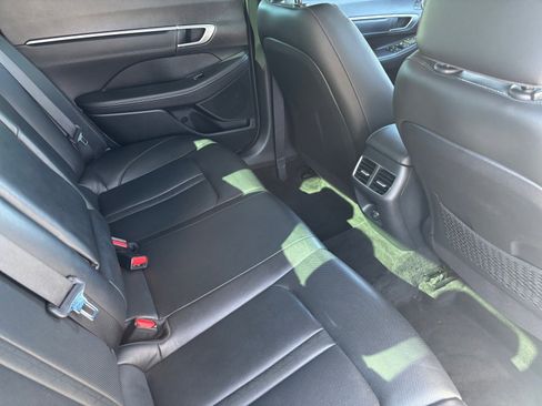 Used 2021 Hyundai Sonata Limited image 16
