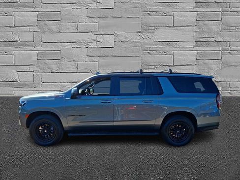 Used 2024 Chevrolet Suburban Z71 w/ Off-Road Capability Package AWD/4WD image 6