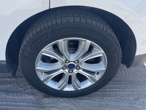 Used 2020 Ford Edge Titanium image 6