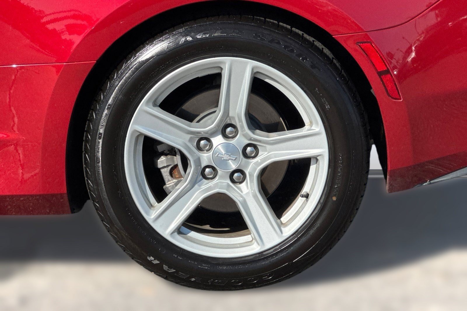 Used 2016 Chevrolet Camaro LT RWD image 13