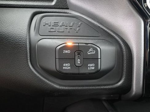 New 2026 RAM 2500 Big Horn AWD/4WD image 25