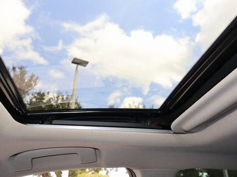 Used 2021 Nissan Altima 2.5 SR w/ SR Premium Package image 27