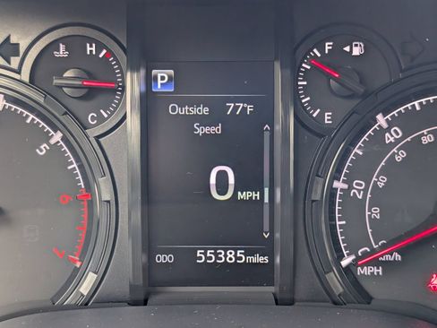 Used 2024 Toyota 4Runner SR5 Premium w/ Moonroof Package AWD/4WD image 6