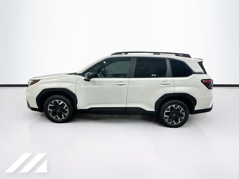 Used 2026 Subaru Forester Premium AWD/4WD image 8