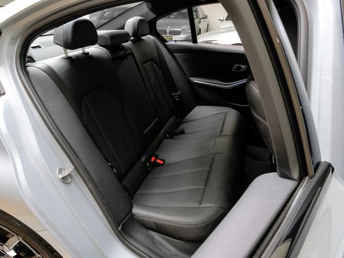Used 2025 BMW 330i xDrive Sedan w/ M Sport Package AWD/4WD image 37
