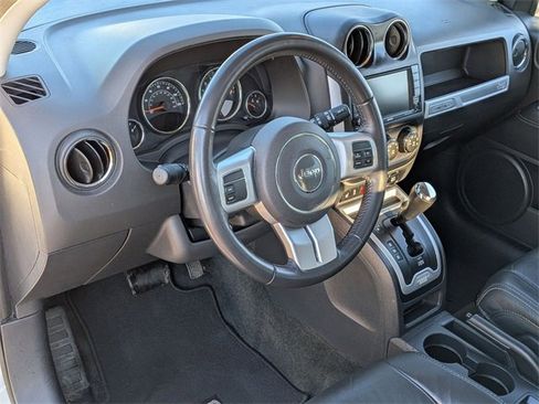 Certified 2016 Jeep Compass High Altitude image 11