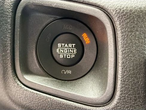 Used 2024 Jeep Wrangler Sport S image 35