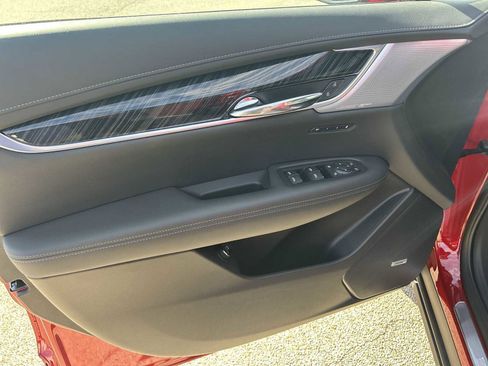 New 2025 Cadillac XT6 Premium Luxury image 15
