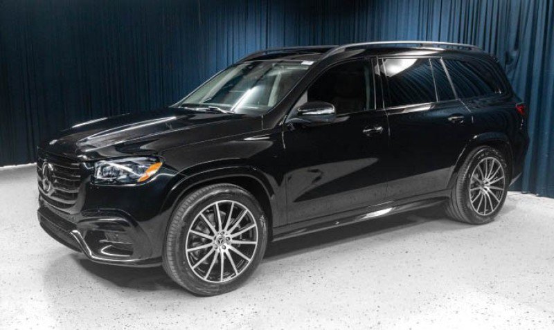 Certified 2026 Mercedes-Benz GLS 450 4MATIC image 1